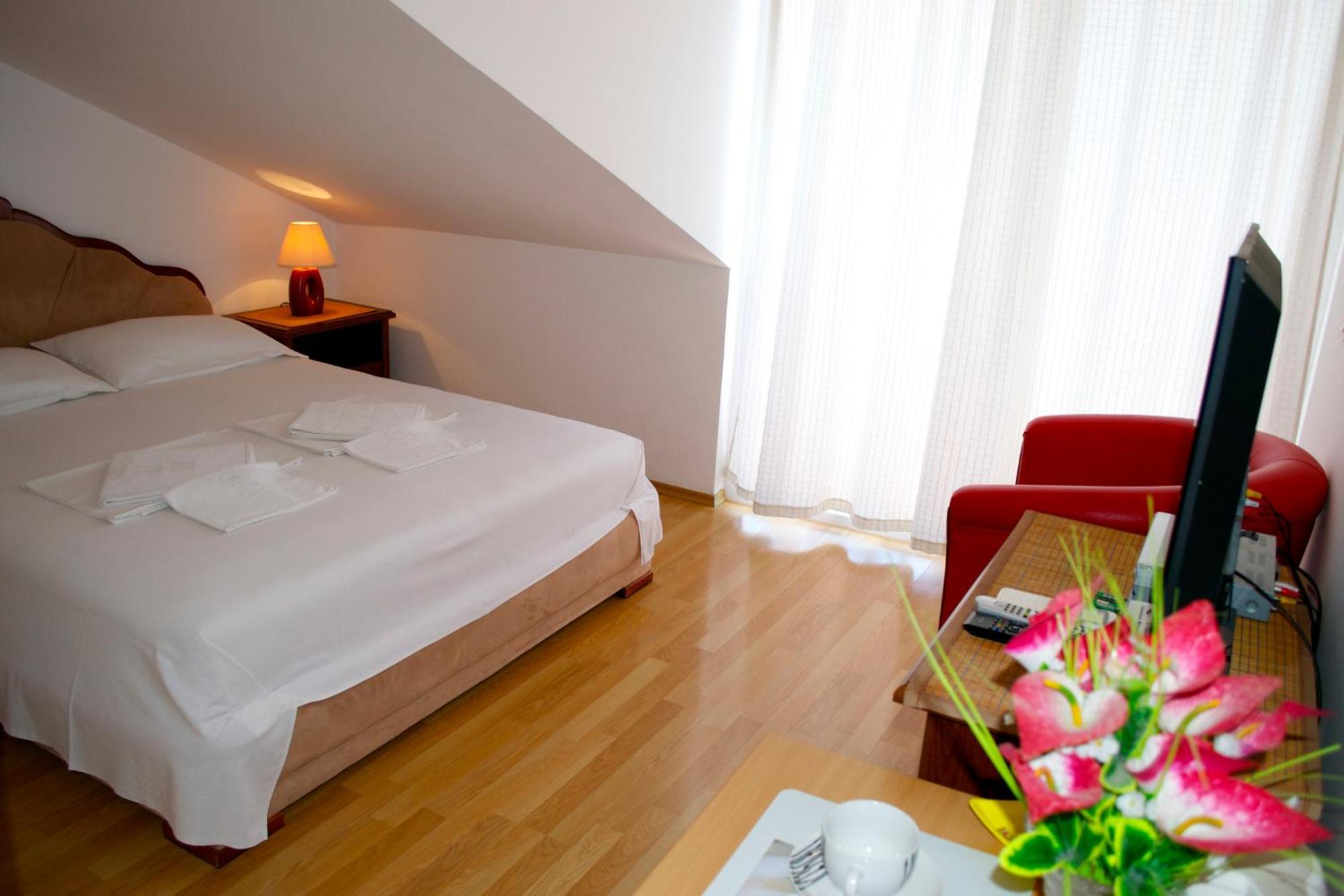 Apartments Luka Budva Room photo