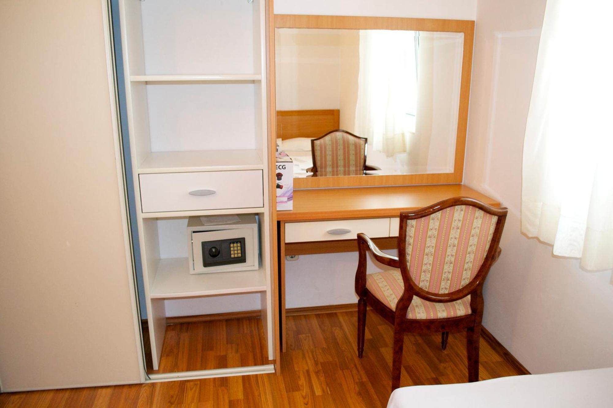Apartments Luka Budva Exterior photo