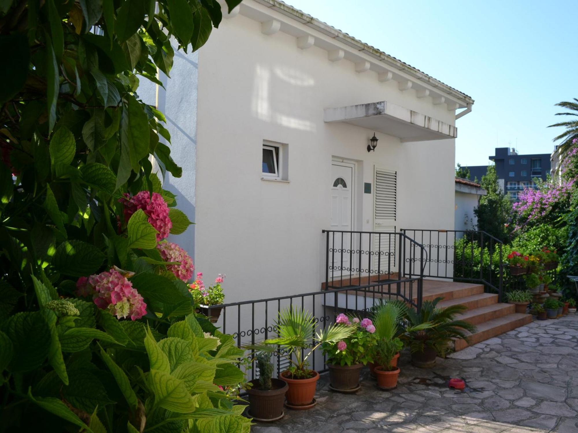 Apartments Luka Budva Exterior photo