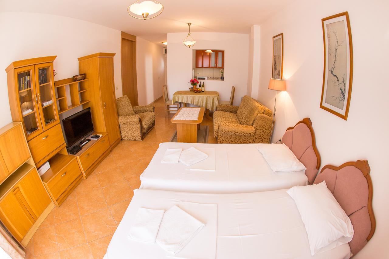 Apartments Luka Budva Exterior photo